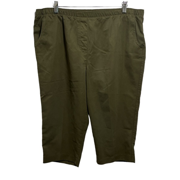 Alia Pants - Alia Capris